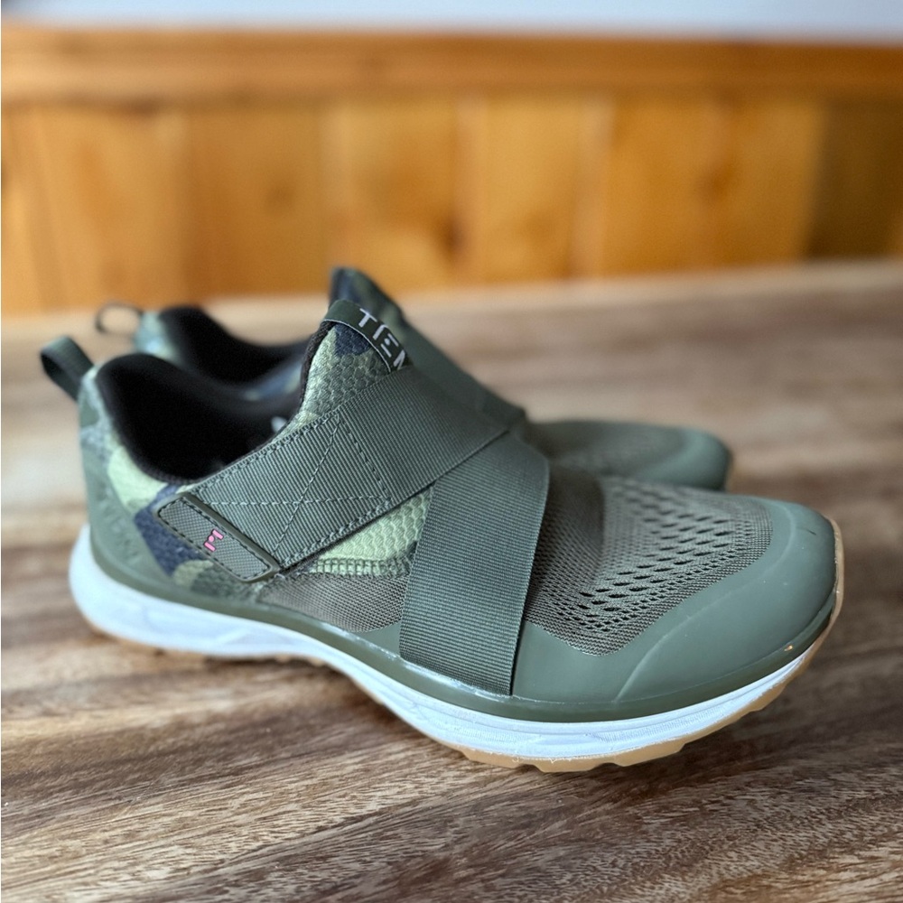 Women's Athletic Shoes in Green by Teva